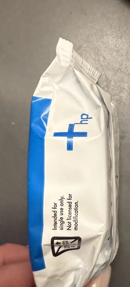 NEW Genuine HP 61 Tri-Color Ink Cartridge in Foil CH562W Sealed Package No Box - Image 2 of 4