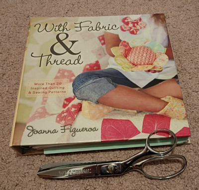 With Fabric & Thread Book w/ Vintage Weiss Pinking Scissors Lot