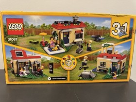 LEGO CREATOR 3 In 1: Modular Poolside Holiday (31067) - BRAND NEW SEALED RETIRED