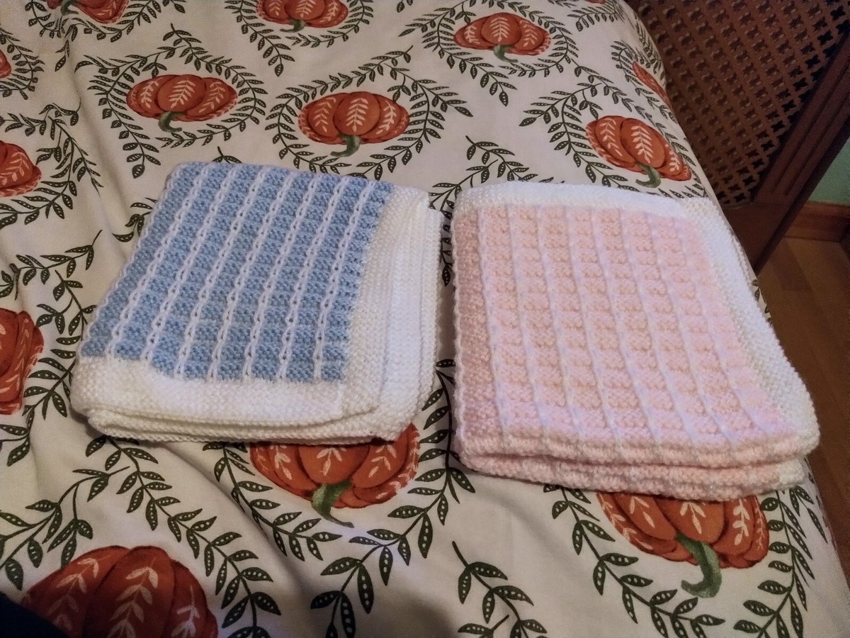 Free Knitting Marianna's Lazy Daisy Days Jordan Baby Blanket