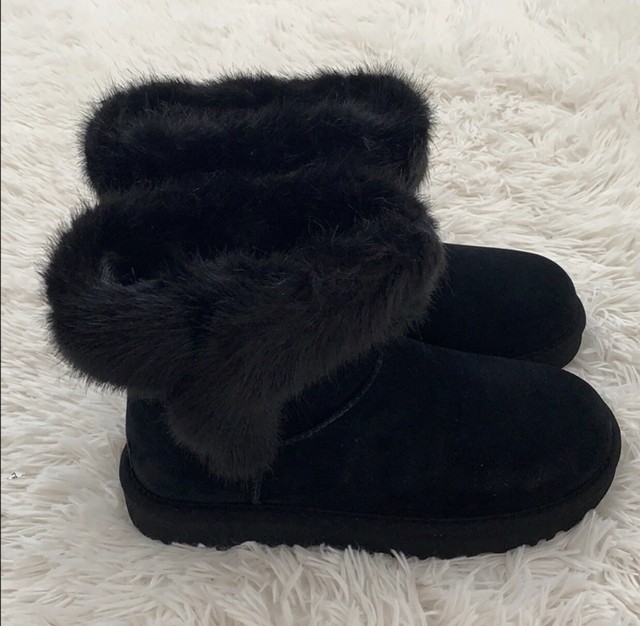 ugg jocelin genuine sheepskin short boot