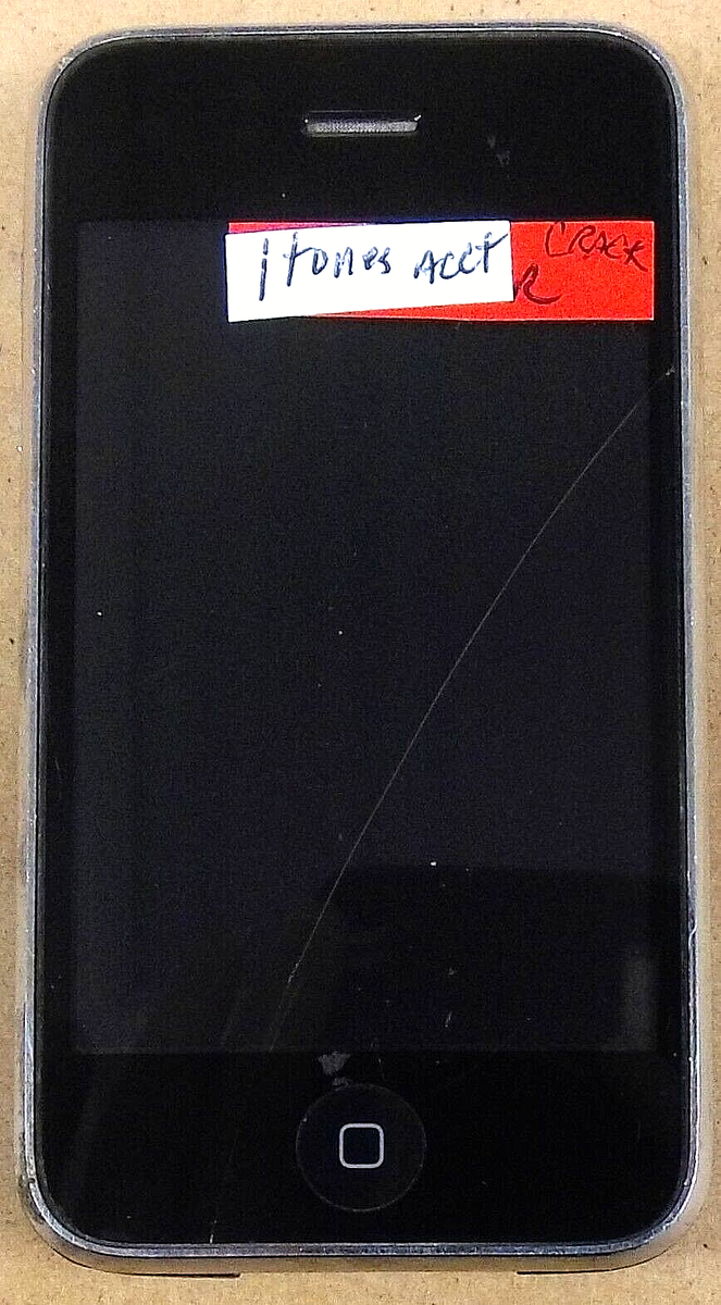 Apple iPhone 3GS / A1303 - 32GB - Black and Silver ( AT&T ) iOS