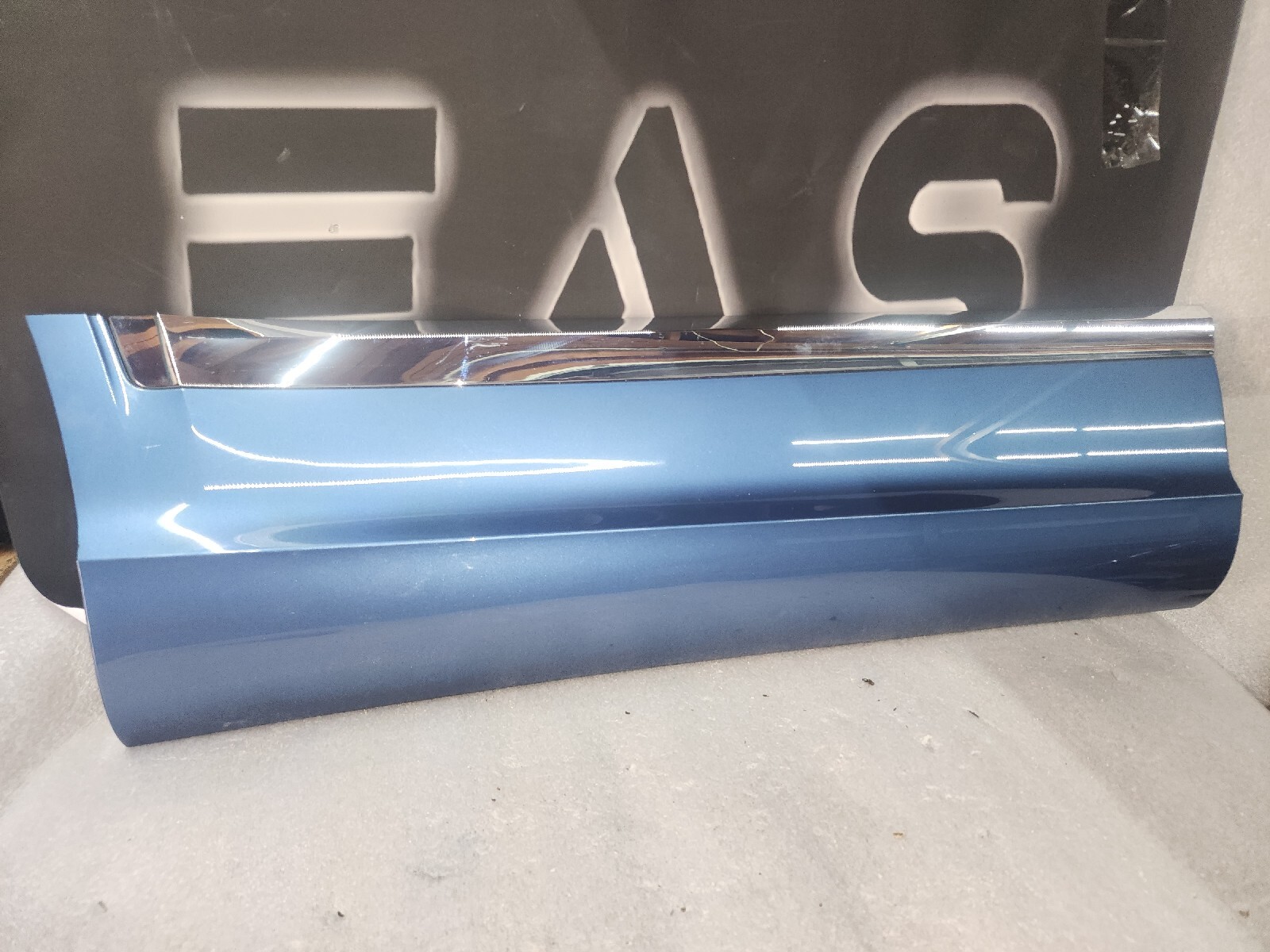 2016-2022 BENTLEY BENTAYGA REAR LEFT DOOR TRIM CLADDING 36A853074 OEM BLUE TRIM