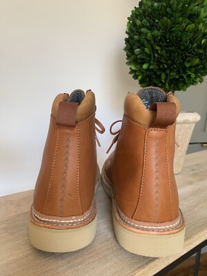 NWOT Olukai Kilakila Waterproof Leather Boots Coconut Husk  display picture 3