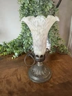 Vintage 90s Tiffany Style Lily Pad Lamp Frosted Tulip Flower Accent Light 8.5 In