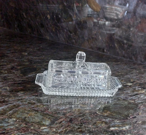 Vintage Federal Glass Crystal Clear Covered BUTTER DISH Windsor Pattern