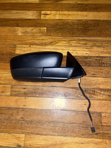 2012-2019 Volkswagen Beetle Passenger Right Side View Power Door Mirror OEM