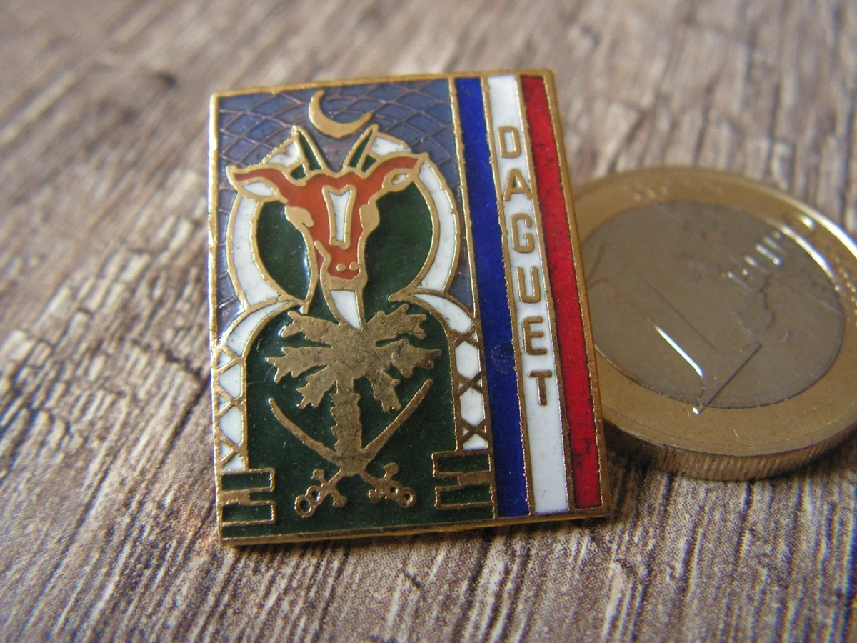 LOT 3 PIN'S à vis armée / Opération Daguet AL-AHSA, Koweit, Arabie