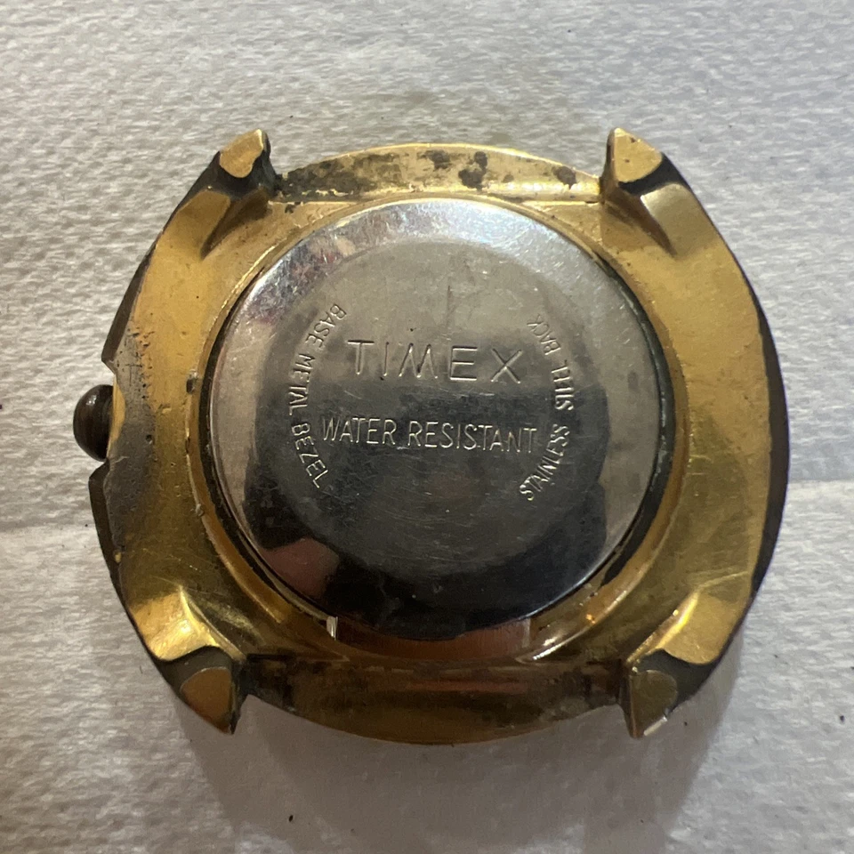 Vintage Gents Timex 21 Jewels Date Yellow Plated Wrist Watch. 2nd hand - Image 4 of 4