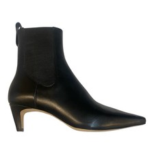 Reformation Sleek Leather Roberta Chelsea Boots 7 US