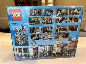 LEGO Creator Assembly Square 10255 Preowned 100% Complete Retired W/ Box Manual