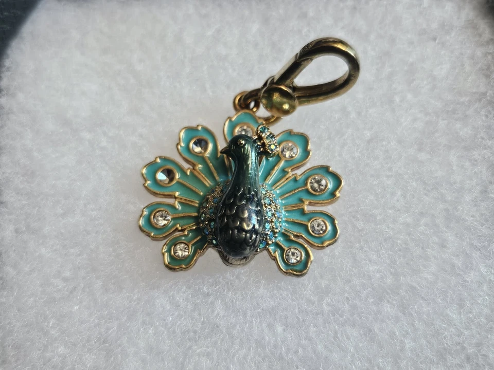 ❤️Juicy Couture Show Off Peacock Charm - Image 4 of 4