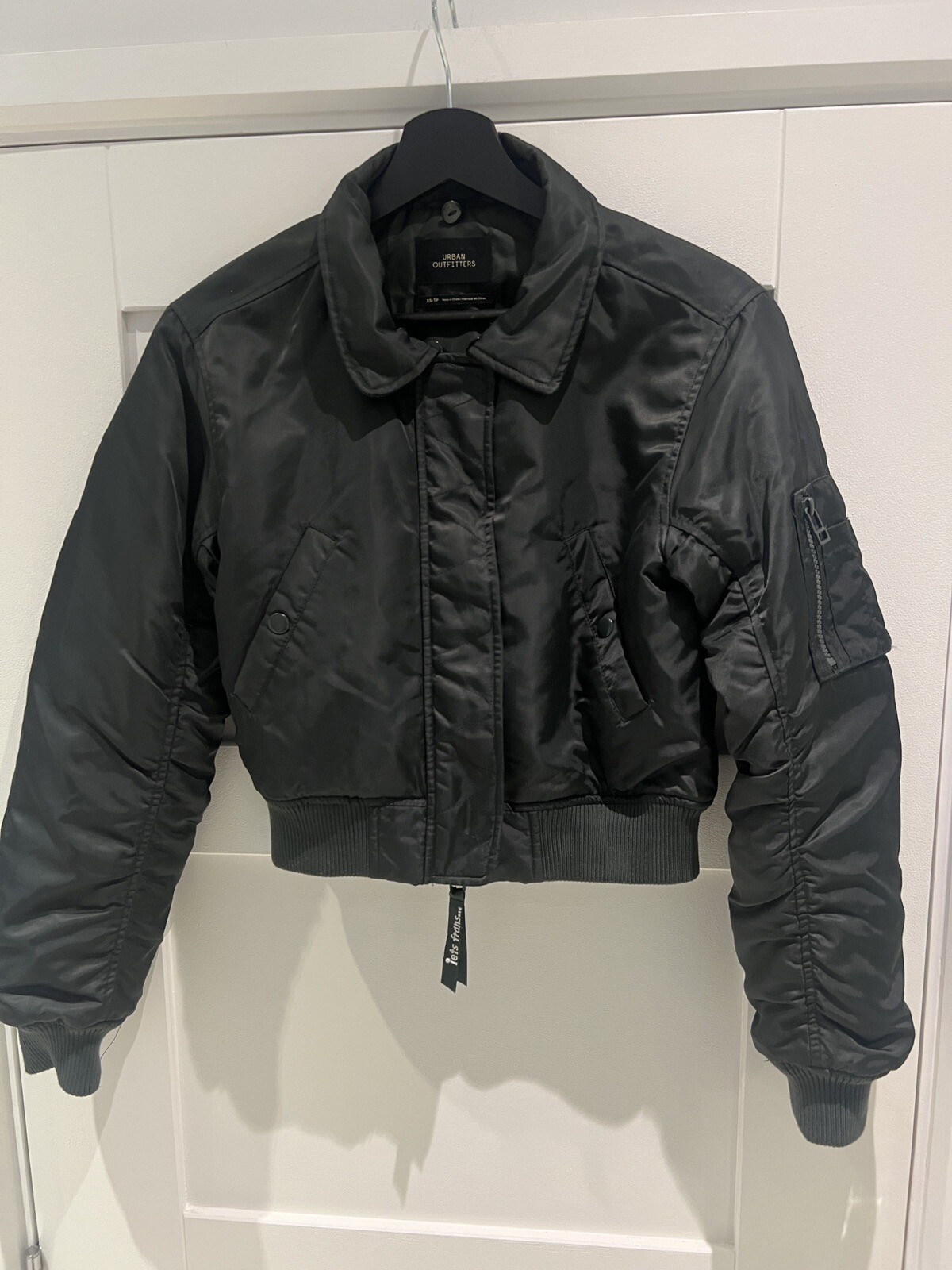 URBAN OUTFITTERS Dark Green Crop Bomber Jacket With Faux Fur Collar