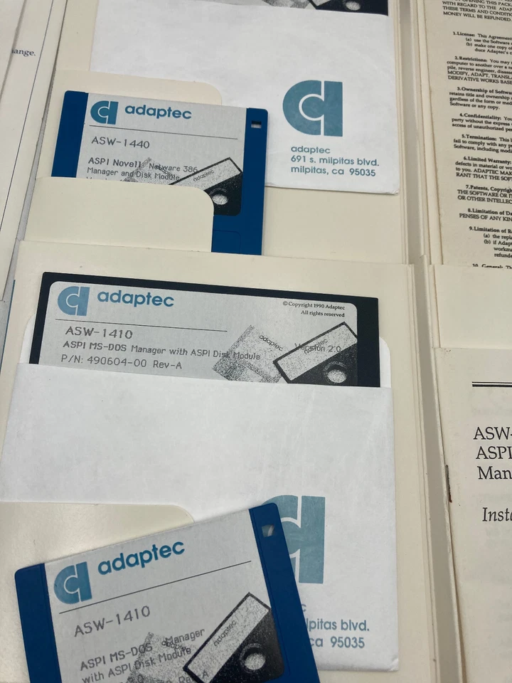 Lot of Adaptec Drivers For DOS SCO UNIX Novell NetWare With Manuals - Image 3 of 4
