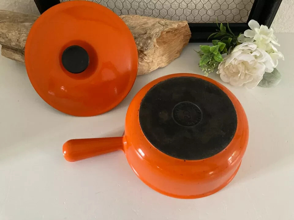 Ancienne Casserole Poêle Le Creuset 20 en Fonte Émaillée Orange