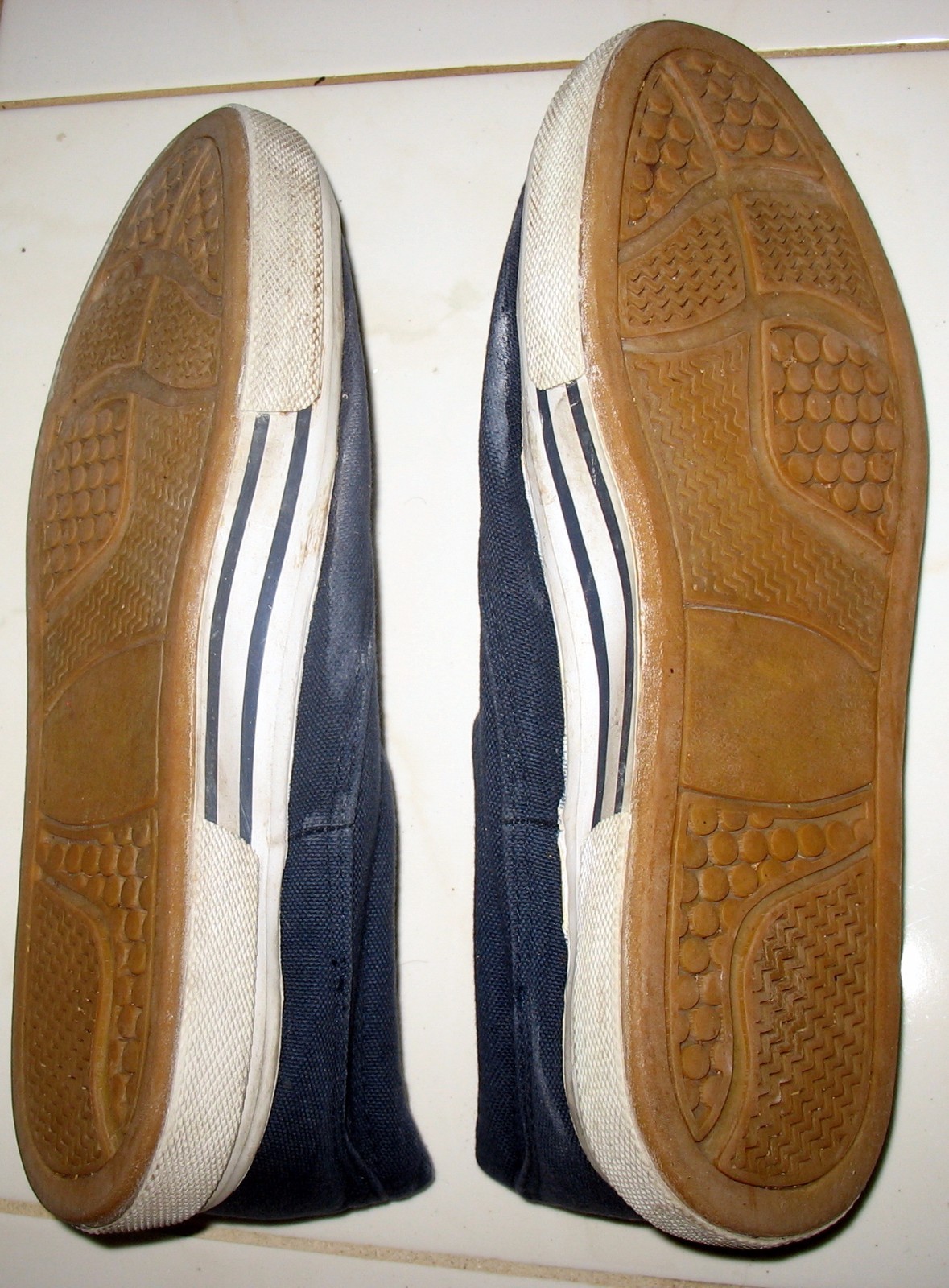 ANCHOR BAY- Low Cut Sneakers MEN'S 10 1 