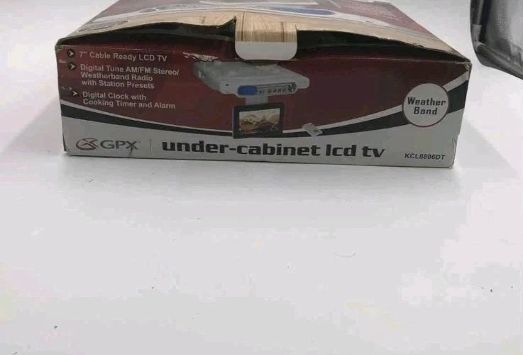 GPX KCL8806DT Silver Black 7 Inch Under Cabinet Icd LCD TV With Box - Image 4 of 4