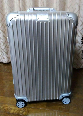 RIMOWA classic TOPAS 62L 4wheels 廃盤 Rimowa Original Check In M 60L Silver 4-wheels Carry Case Suitcase