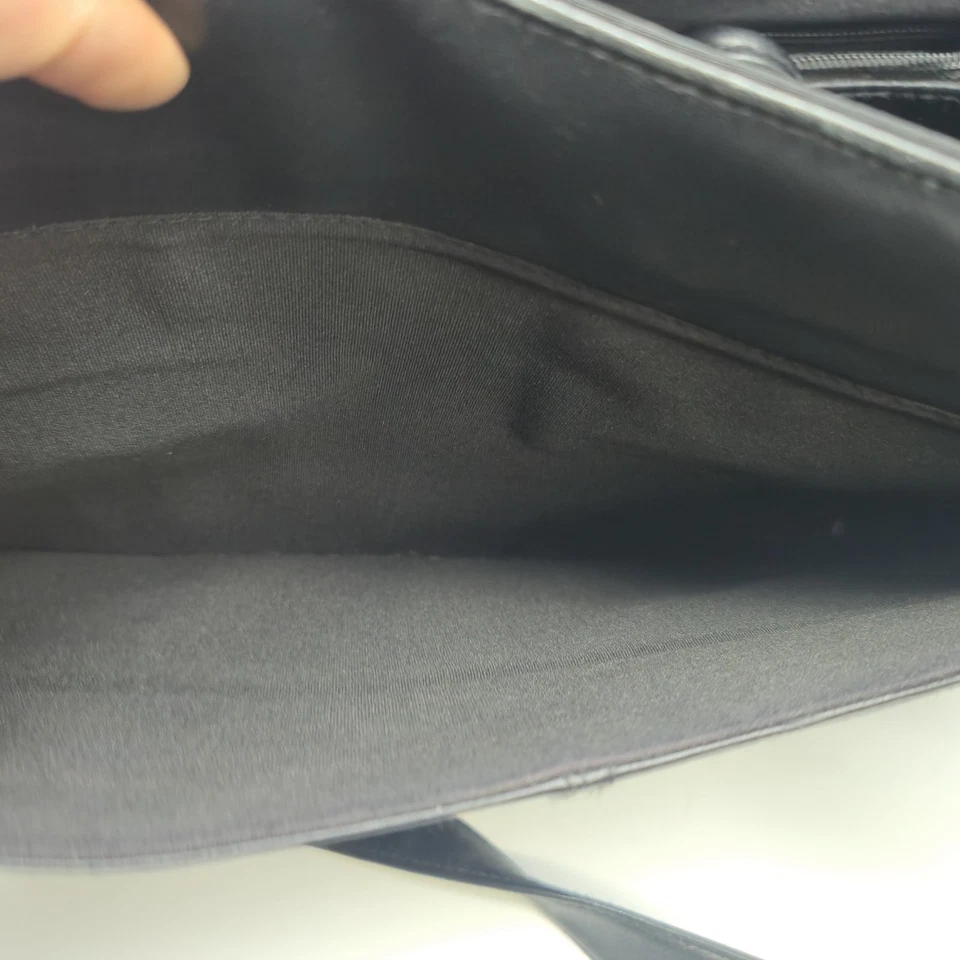 Bolso de Mano Wilsons Cuero Negro Doble Correa para Laptop con Accesorios  Foto 4 de 4