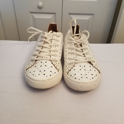 Torrid White Laser Cut Eyelet Scalloped Lace Up Sneakers Womens 10W