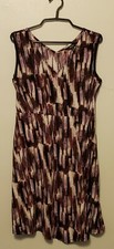 Women's Size M Simply Vera Sleeveless Casual Dress Abstract Artsy Print