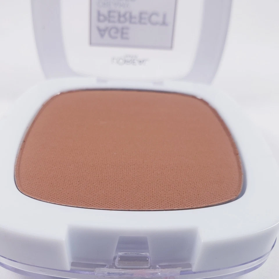 L'Oreal Paris Age Perfect Creamy Pressed Powder Foundation 355 Cappuccino Unseal - Image 2 of 3