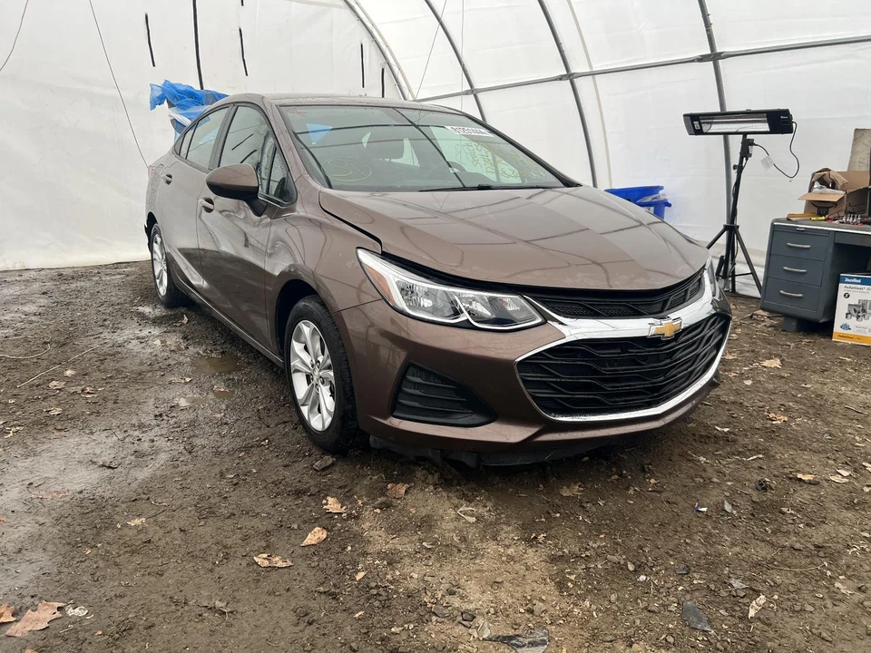 Used Front Right Drive Axle Shaft fits: 2019 Chevrolet Cruze Front Axle VIN B 4t - Image 3 of 4