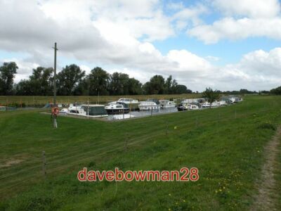 PHOTO  MARINA BY THE CAM NEAR WATERBEACH  2009