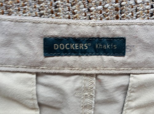 Dockers shorts pantalón corto hombre dos pares azul y beige, bermudas verano - Imagen 8 de 11