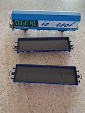 Wagon, Wagen, Güterwagen, Konvolut, Kühlwagen mit 2 Niederbordwagen Roco H0