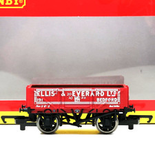 WAGON ELLIS & EVERY 4 plank Hornby R6656