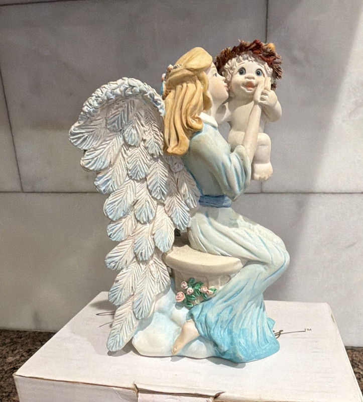 Power of Love Dreamsicles Heavenly Classics Cast Art Angel Figurine
