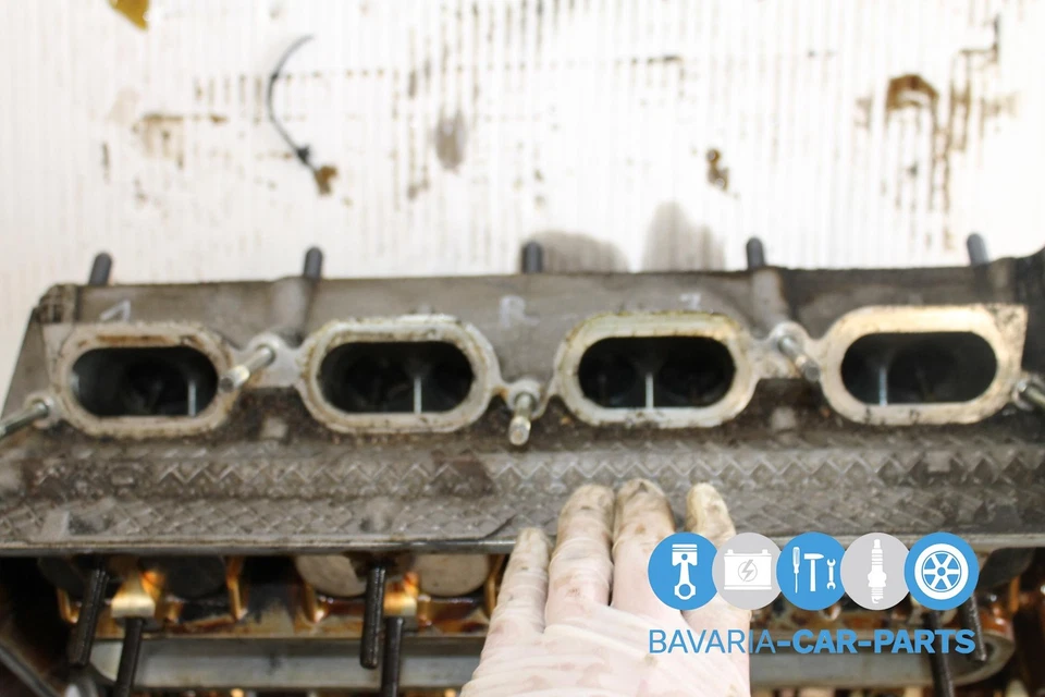 Original BMW  X5 E53 4,4i E39  Zylinderkopf Kopf 4,4 m62tu M62 1-4 1745458 - Bild 2 von 4