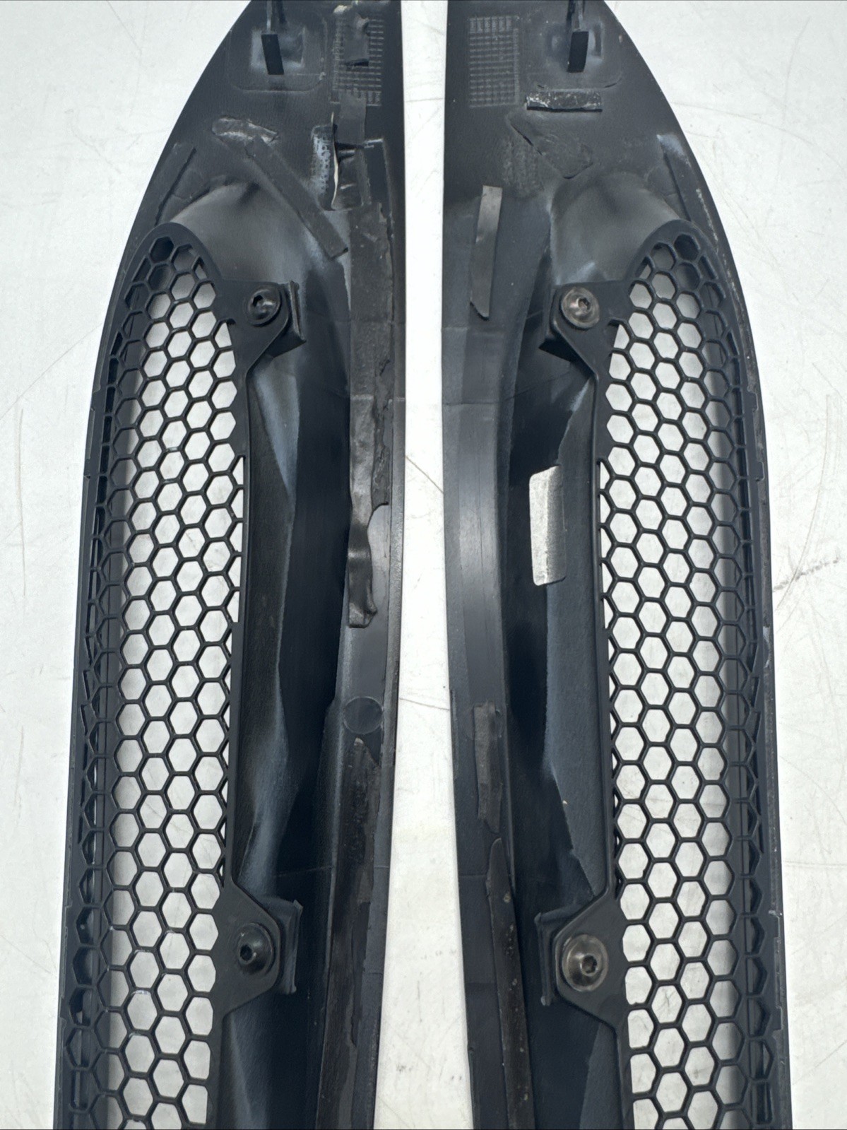 2018-2023 MCLAREN 720S HOOD VENT TRIM LEFT & RIGHT PAIR USED OEM 