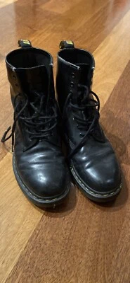 dr martens gumtree