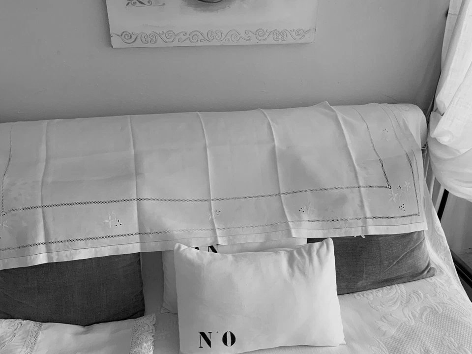 Linge Ancien Chemin De Table  En Lin Brodé Et Point Jour - Photo 2/4