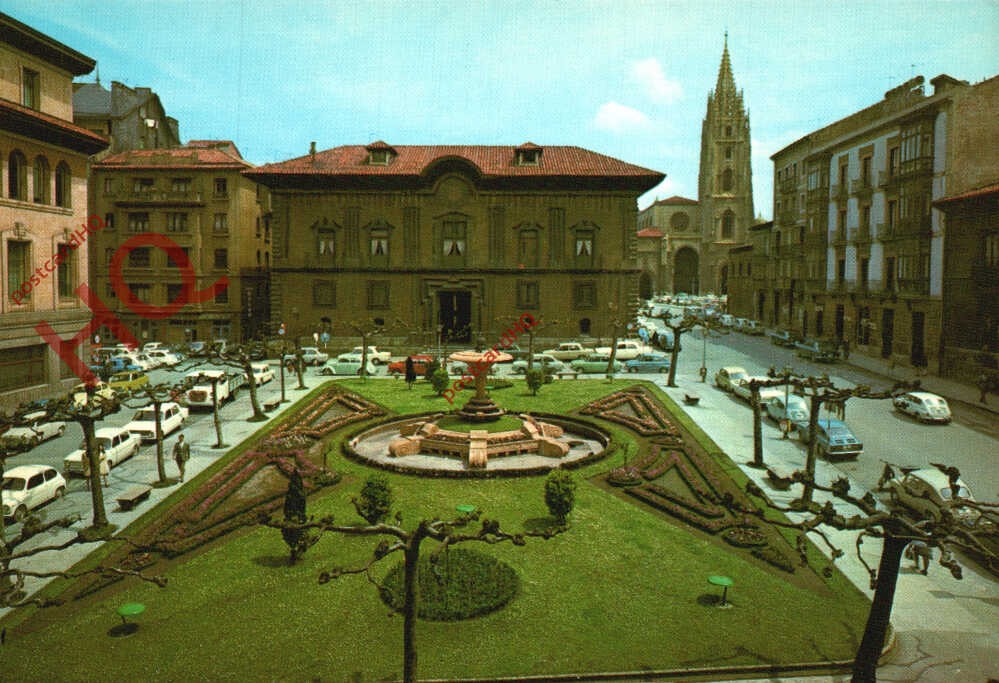 Foto Postal:-Oviedo, Plaza Del Porlier, La Catedral Al Fondo