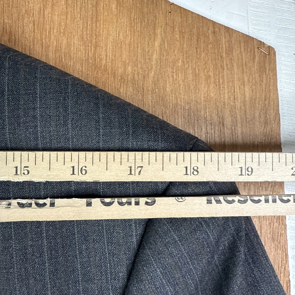 Костюм Alfani мужской 42R серый в тонкую полоску на 2 пуговицах 100% шерсть брюки 34x28 плоский передний - Изображение 4 из 4