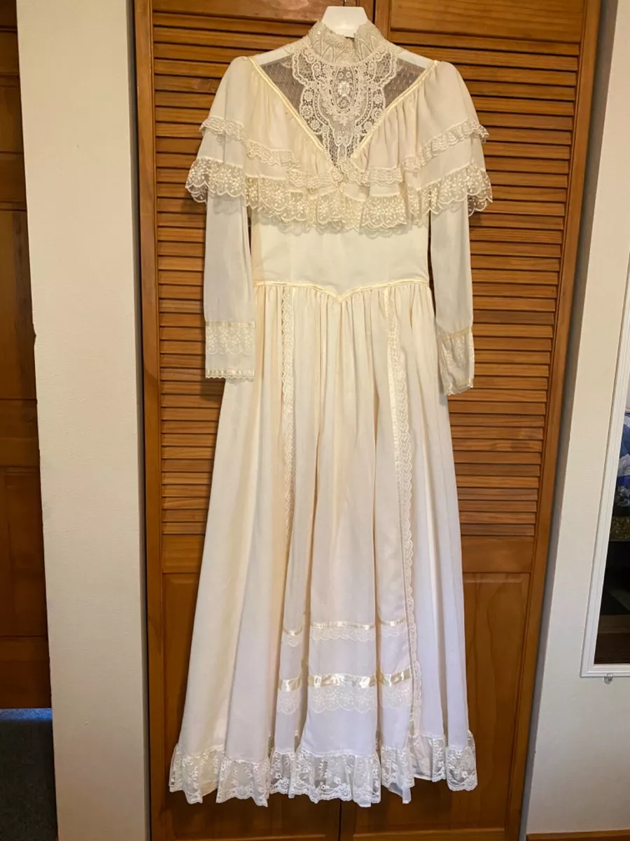 gunne sax wedding dress