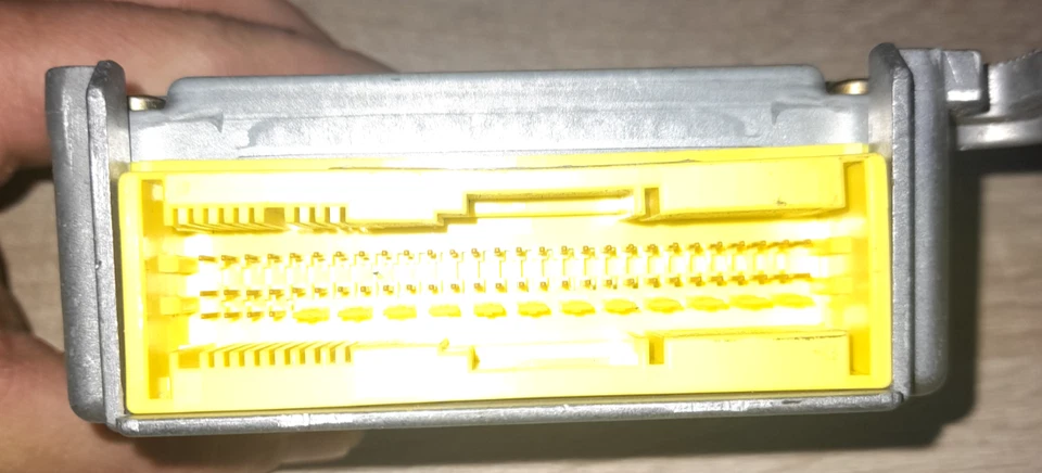 Centralina airbag AUDI A4 Avant 8E5, B6 8E0959655 3128295 - Immagine 2 di 3