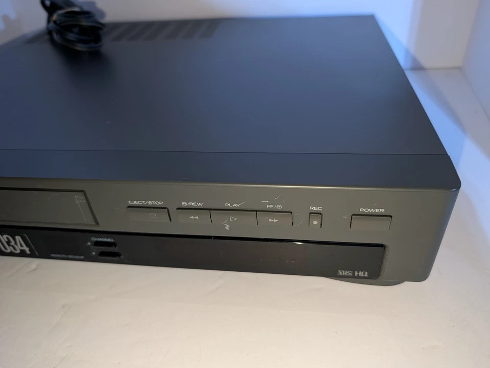 Grabadora de video de videocasete Mitsubishi HS-U34 VCR vintage sin control remoto sin probar tal como está Foto 3 de 4