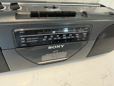 Sony Walkman SRF-M37V Portable AM/FM Radio