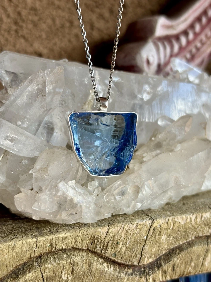 Colgante Andara Cristal Confianza Del Mt Shasta, elaborado con Plata de Ley - Imagen 4 de 4