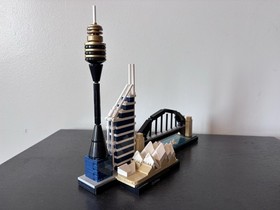 LEGO Architecture Sydney (21032) Missing 1 Piece