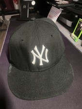 New Era 59FIFTY New York Yankees 1999 World Series Patch Black Fitted Hat 7 1/8