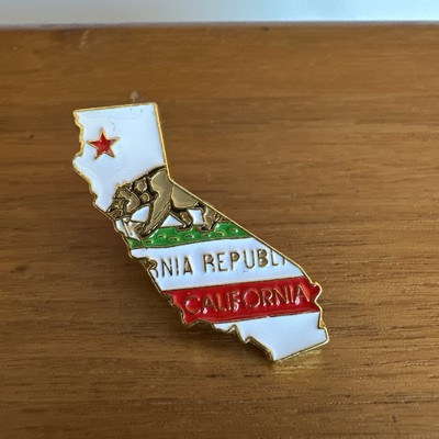 CALIFORNIA State Flag Map lapel pin (SHAPED MAP) Bear Star Gold Red White