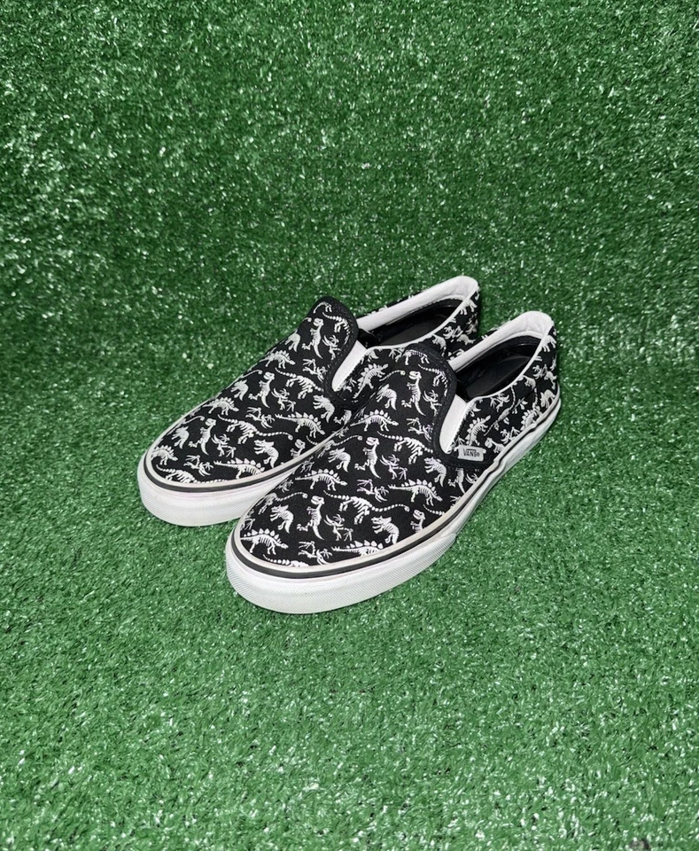 Vans Classic Slip On Dinosaur All Over Print Sneaker Kids Size 7 Womens Size 8.5 - Image 3 of 4