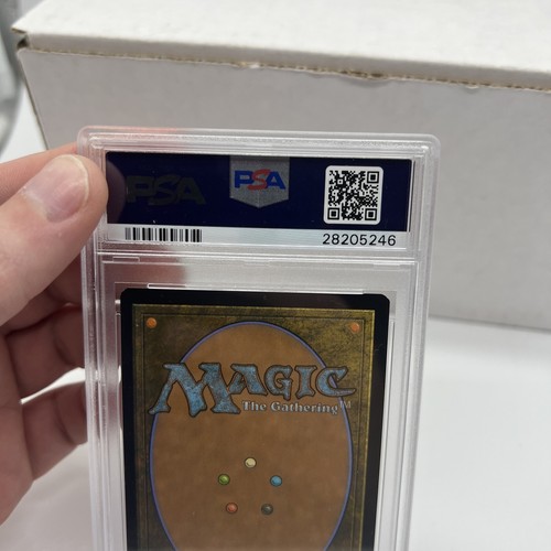 Extraplanar Lens - Psa 9 MINT - Kaladesh Inventions - MTG Masterpieces - Picture 6 of 8