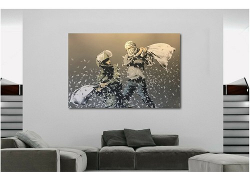 BANKSY Pillow Fight - Walled Off Hotel - Canvas Wall Art Print - Imagen 3 de 5