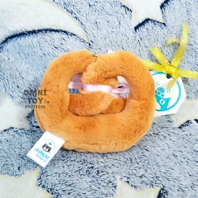 Jellycat Amuseable Pretzel Bag Charm Food Keychain NYC Exclusive